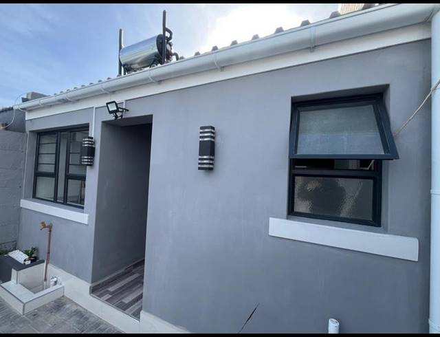 2 BEDROOM TOWNHOUSE FOR SALE IN KENSINGTON